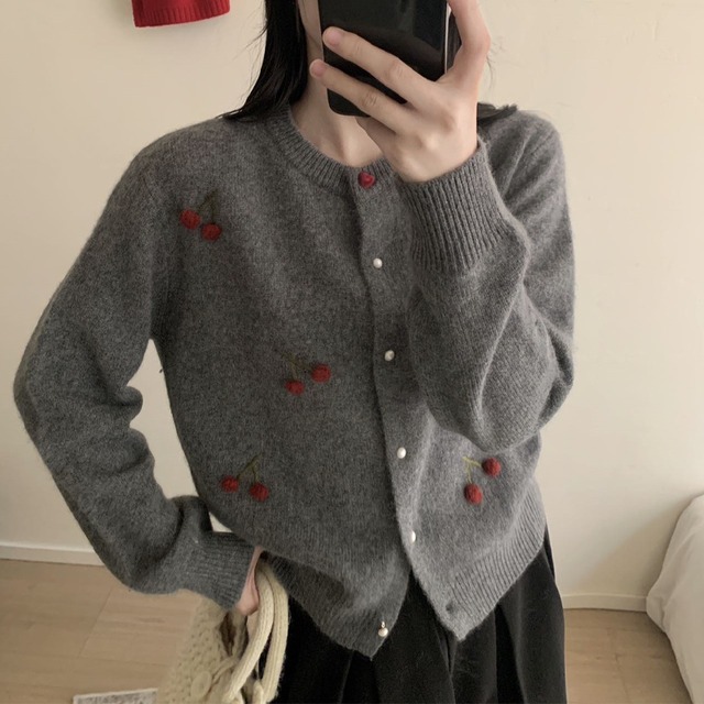 【outer】サクランボ柄ニットカーディガン Q7711
