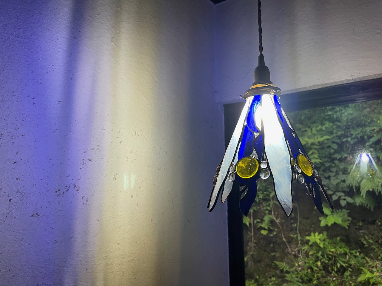 【限定品】つばさ ホワイト(ステンドグラスの吊りランプ)