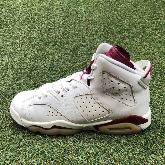 NIKE ナイキ AIR JORDAN 6 RETRO WHITE and BLACK エア ジョーダン 6 