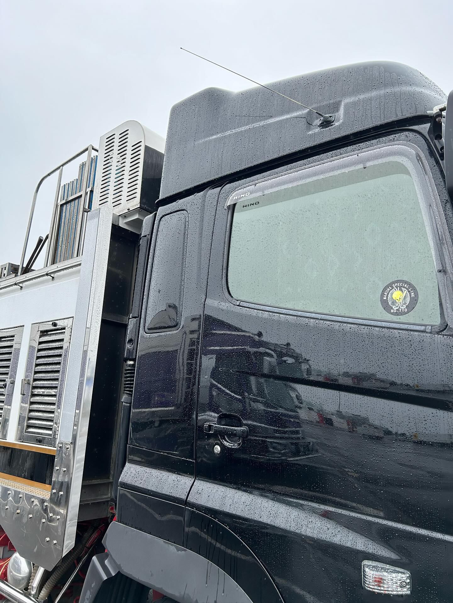 トラック用カット済みフィルム 運転席助手席セット スモーク12%