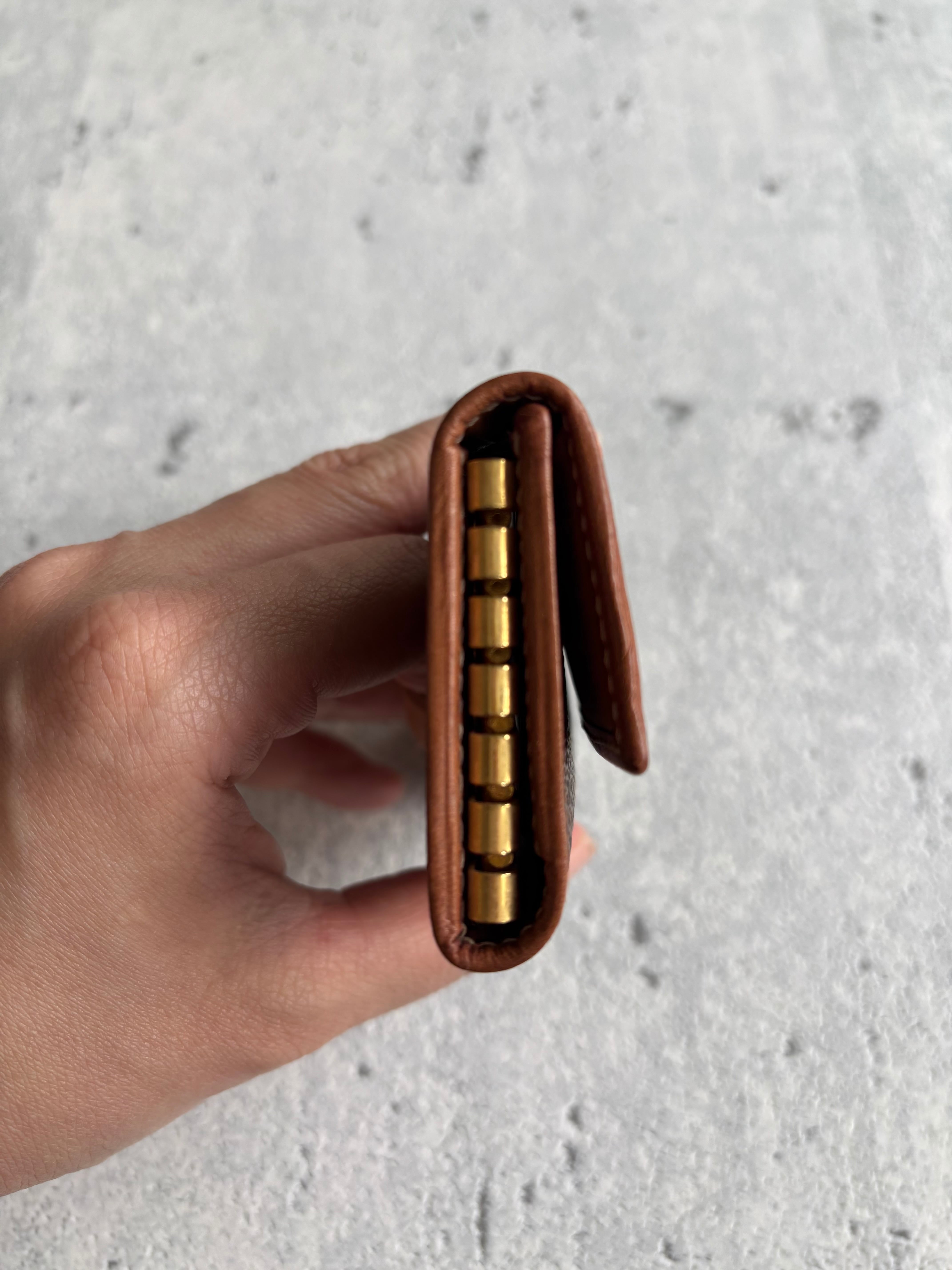 CELINE トリオンフ型押し キーケース ヌメ革② | Petit luxe Vintage