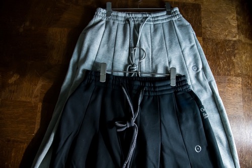 SHINYA KOZUKA スウェットタックバギー