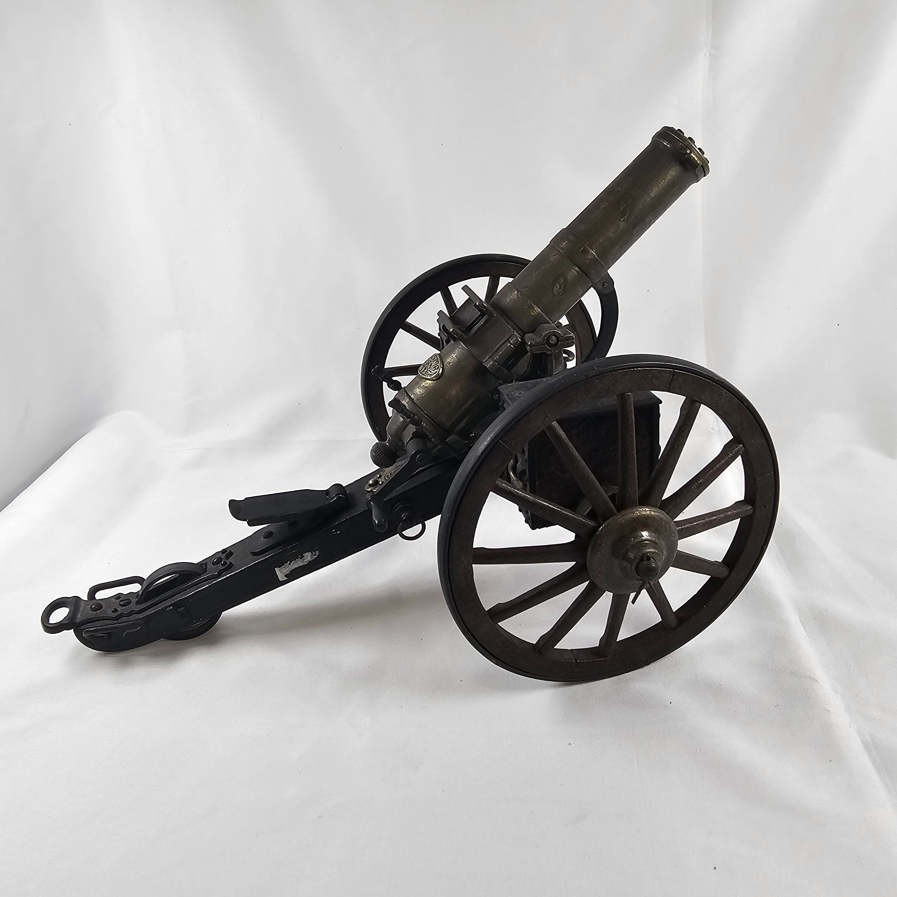 【希少】ガトリング砲 ミニチュア モデル 1883 ギミック可動 ハートフォード 希少】ガトリング砲 ミニチュア モデル 1883 ギミック可動 ハート