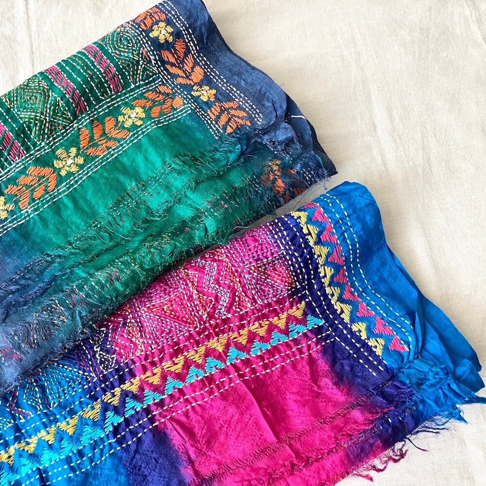 濃密刺し子のカラフルシルクショール