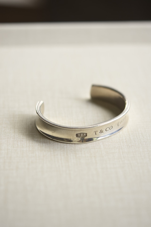 IORI/"Tiffany& Co."bangle/narrow