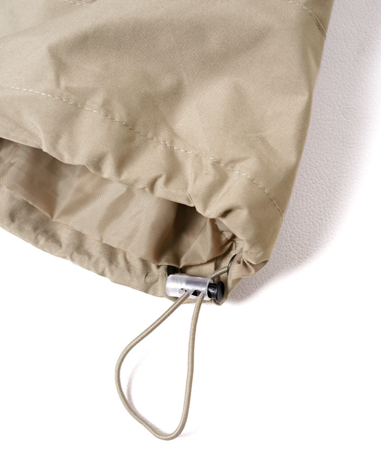 【直営限定ITEM】ペイント&スパンコールマウンテンパーカー (BEIGE)　CQ-47058H