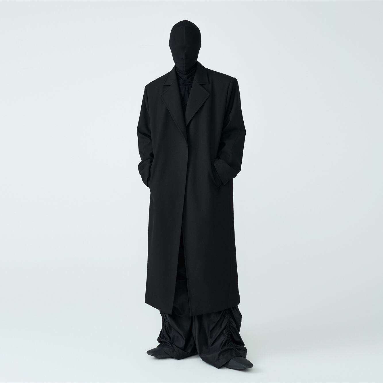 Black wool trench coat 0016
