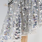 社交ダンス 衣装 ラテン ドレス ワンピース 黒 シルバー デモ 競技 ダンス パーティ 発表会 スパンコール シルバー系 ブラック系 華やか 光沢感 フロア映え エレガント 楽しむ 映える ダンス用 ステージ 衣装 女性用