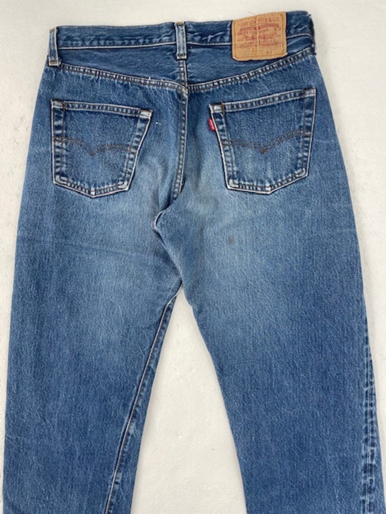 M-101 リーバイス Levis501古着 1982年赤耳 米国製刻524　W 78cm  股下 87cm　　