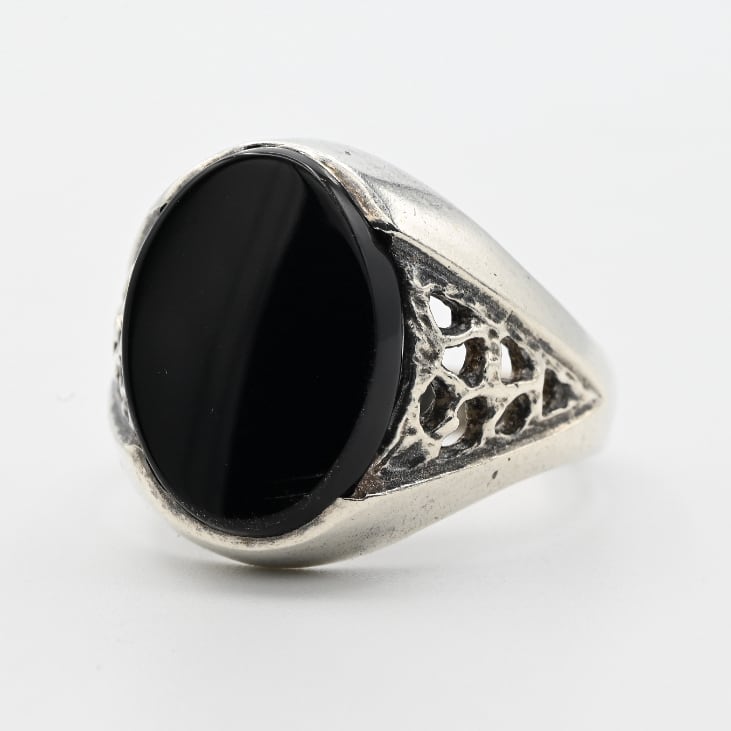 Black Onyx Accent Oval Top Signet Ring #20.5 / Denmark