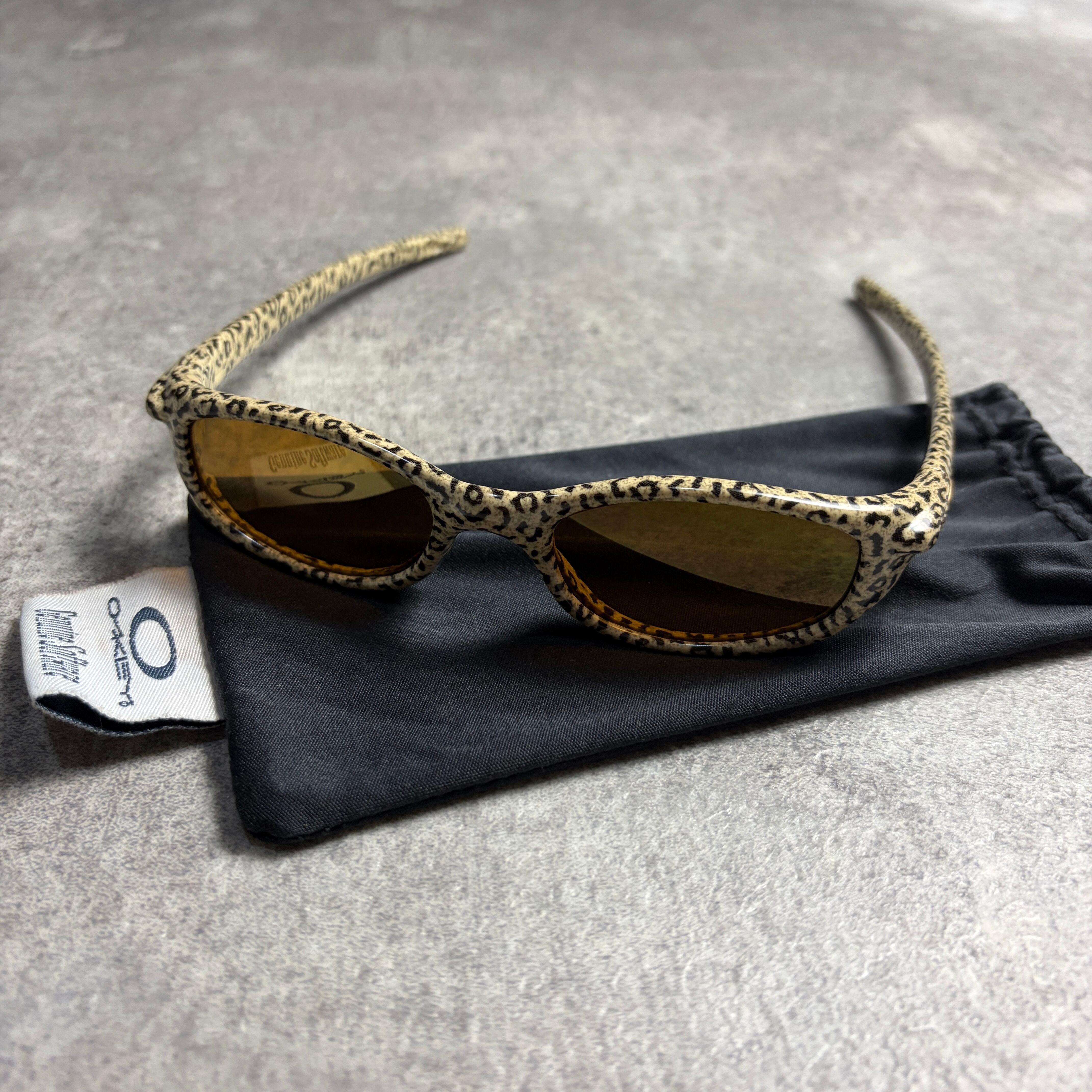 OAKLEY FOUR S ARCHIVE チーターモデル OAKLEY FOUR S ARCHIVE チーターモデル | LOST