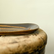 齊藤十郎 スリップ サンマ皿(茶)
