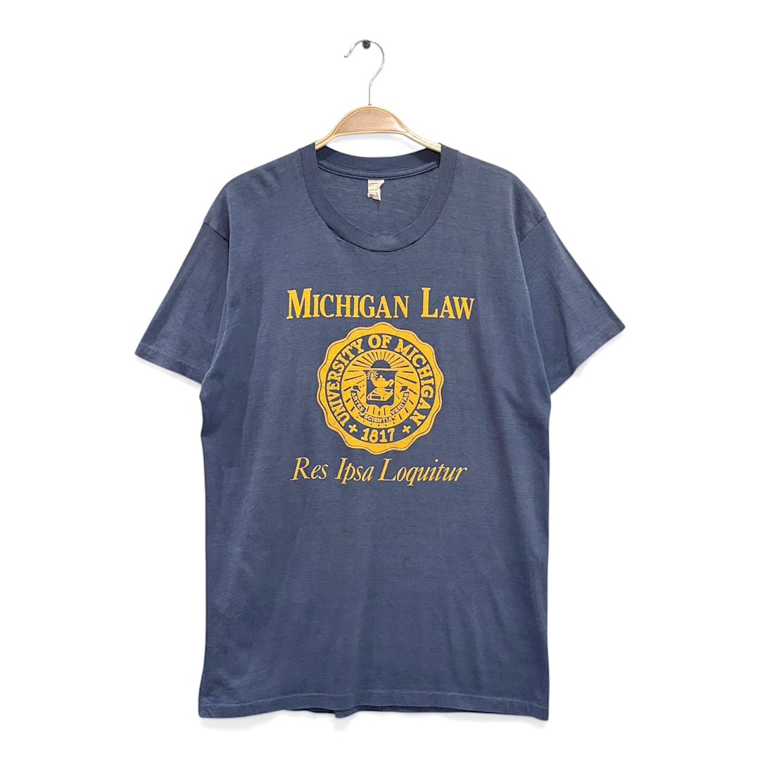 80s ミシガン大学 USA製 ヴィンテージ Tシャツ カレッジ 3段プリント ネイビー スクリーンスターズ シングステッチ MICHIGAN LAW サイズL相当 古着 BZ0525