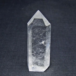 水晶 六角柱 ポイント 置物 一点物 142-11072