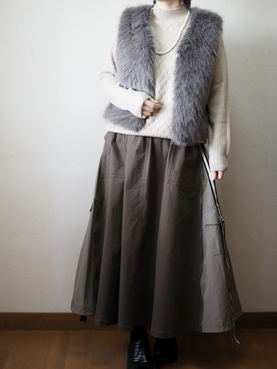 イザベルマラン　ファー ベスト グレー　ブラック ベルト付き イザベルマラン ファー ベスト グレー ブラック ベルト付き イザベル