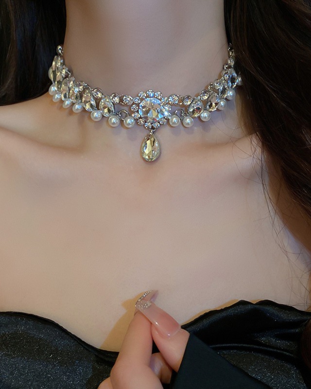 ドロップビジューフラワーネックレス　23A07009