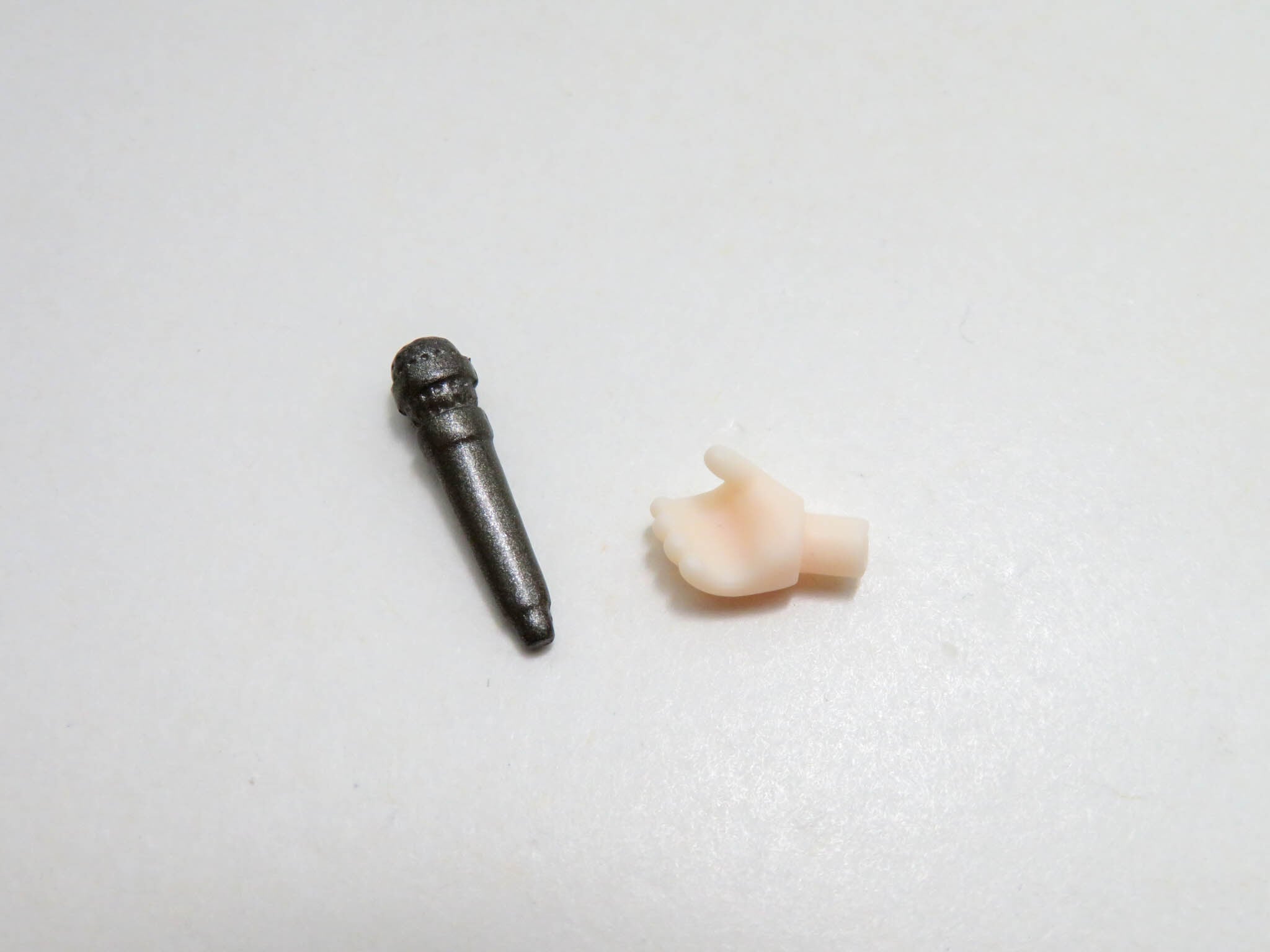 【2911】 小豆沢こはね 小物パーツ マイク ねんどろいど