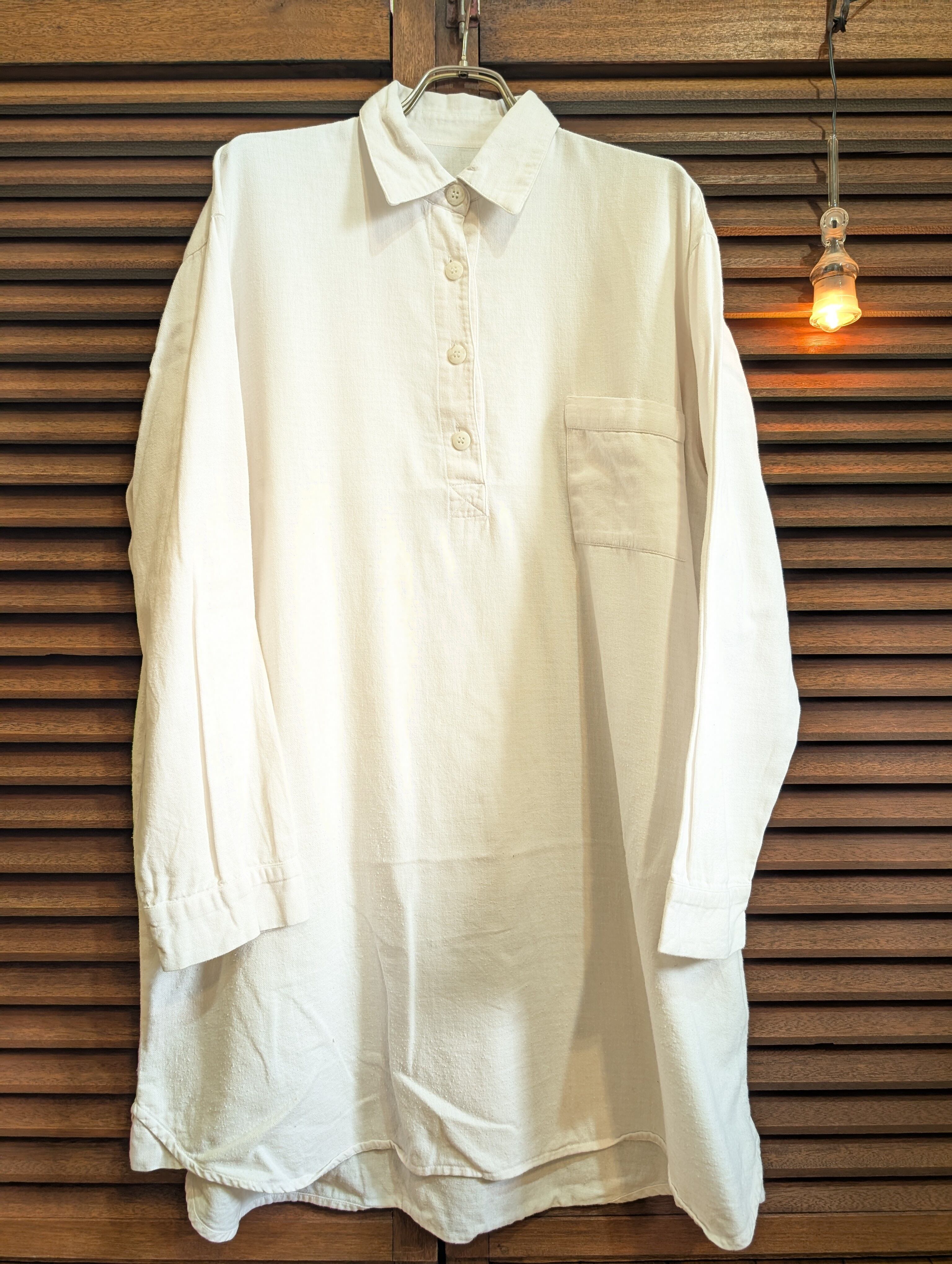 70s- Euro White Cotton Sleeping Shirt Marble Buttons