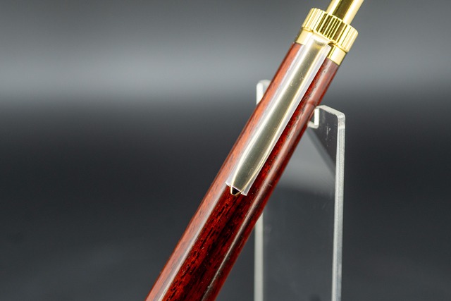【深紅の銘木】 紅木 特上 トチ gold MP