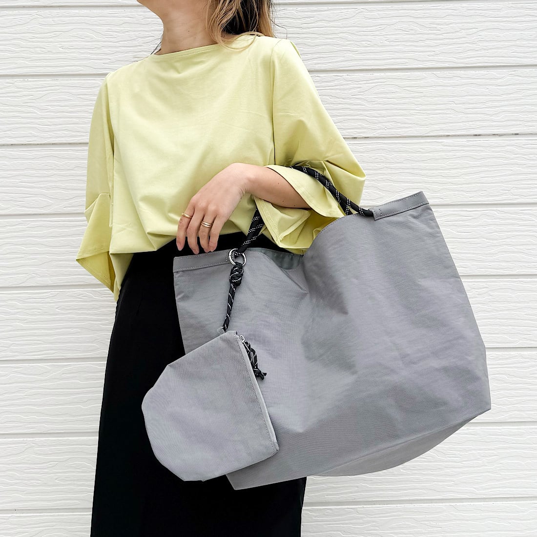 ナイロンパッカブルトート