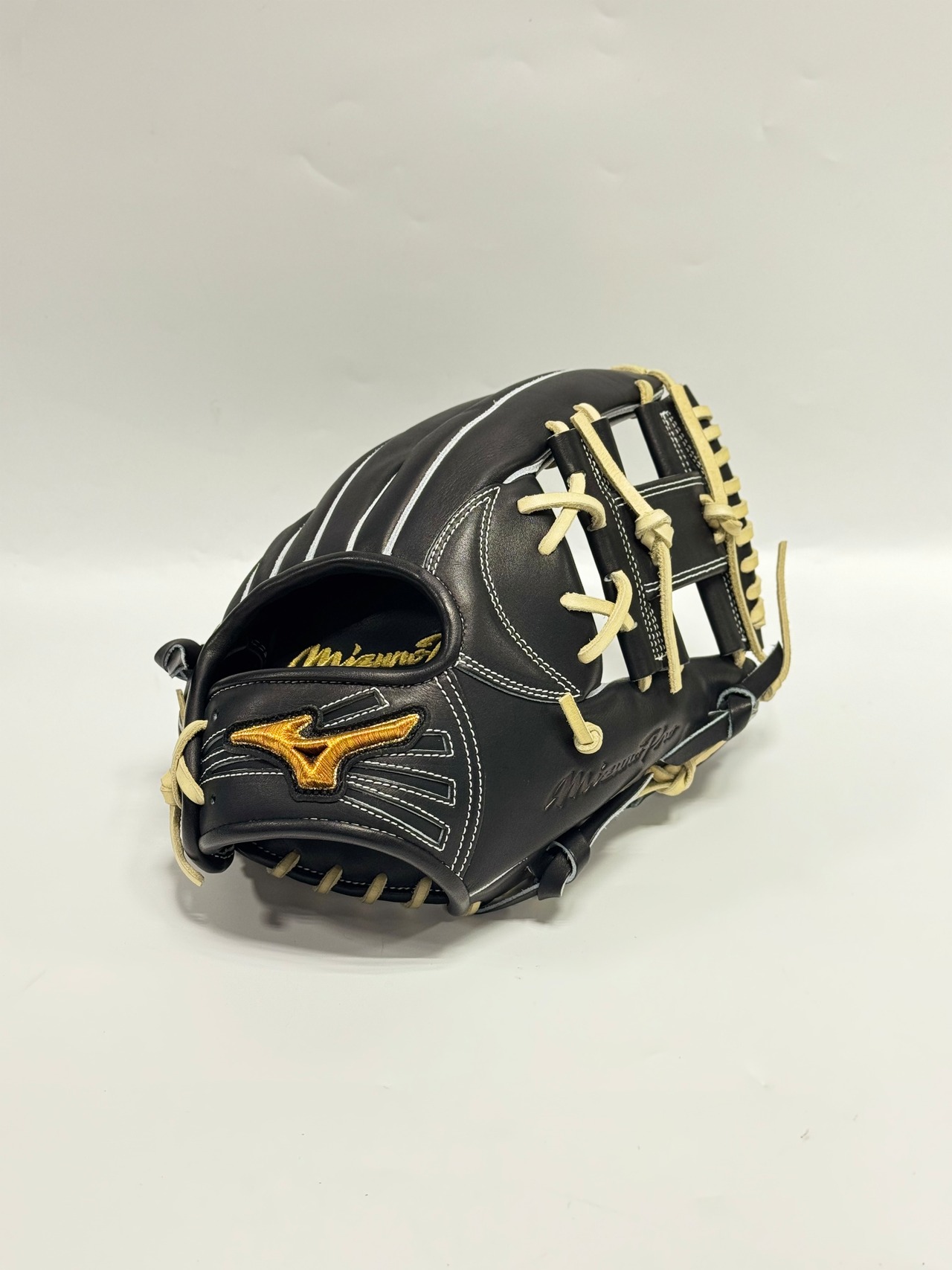 MIZUNO PROｰミズノプロ　数量限定硬式グラブ　Crafted Edition 右投げ用　長岡秀樹選手モデル　ブラック×ブロンド　サイズ10・画像2