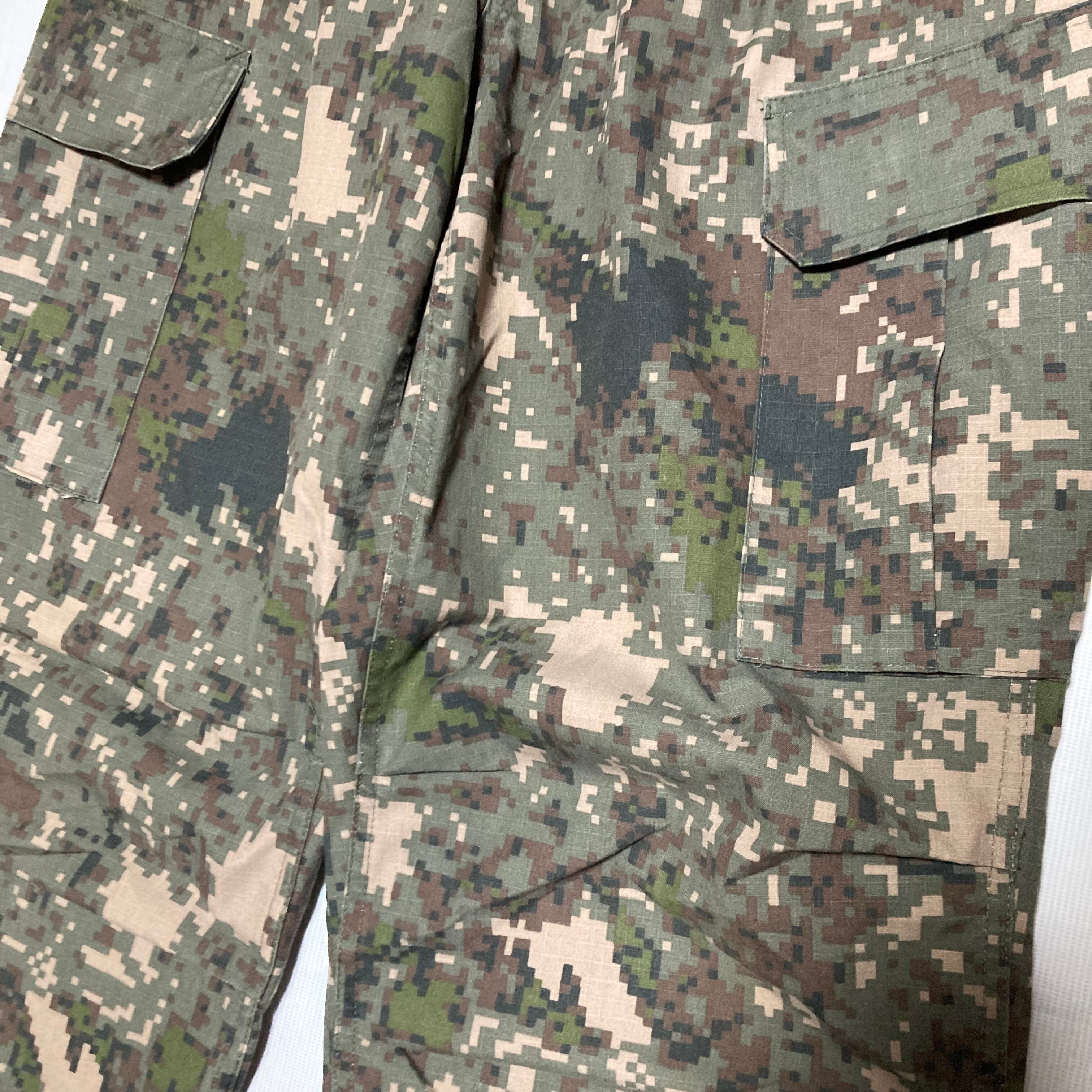 韓国軍 デジタルカモパンツ 迷彩パンツ カーゴパンツ オリーブ 陸軍