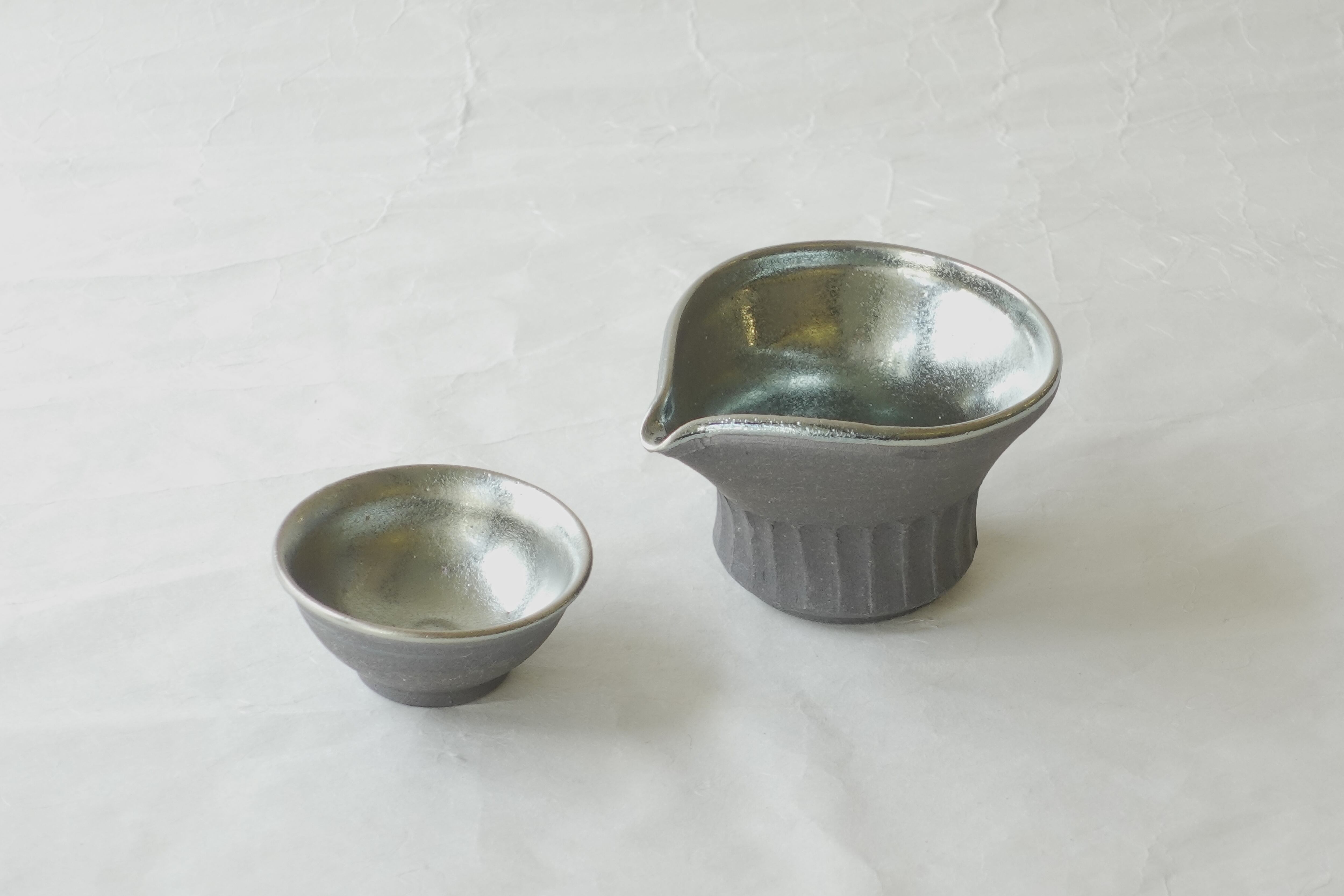 九谷焼 西田伸也 盃 一対 共箱 酒器 ぐい呑み 日展作家 九谷焼 西田伸也 盃 一対 共箱 酒器 ぐい呑み 日展作家 - メルカリ