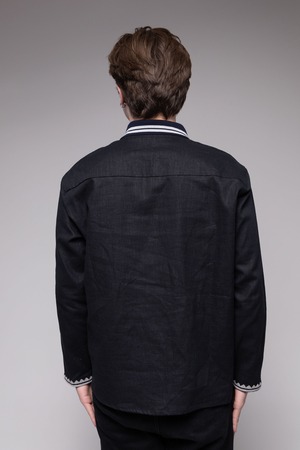 ウクライナ刺繍ヴィシヴァンカ　平行縫い手刺繍　Lサイズ　メンズ