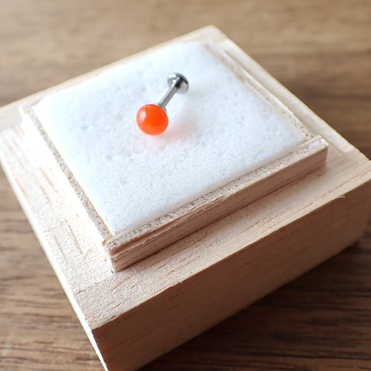 軟骨ラブレット16G 琉球ガラス (トラガス)