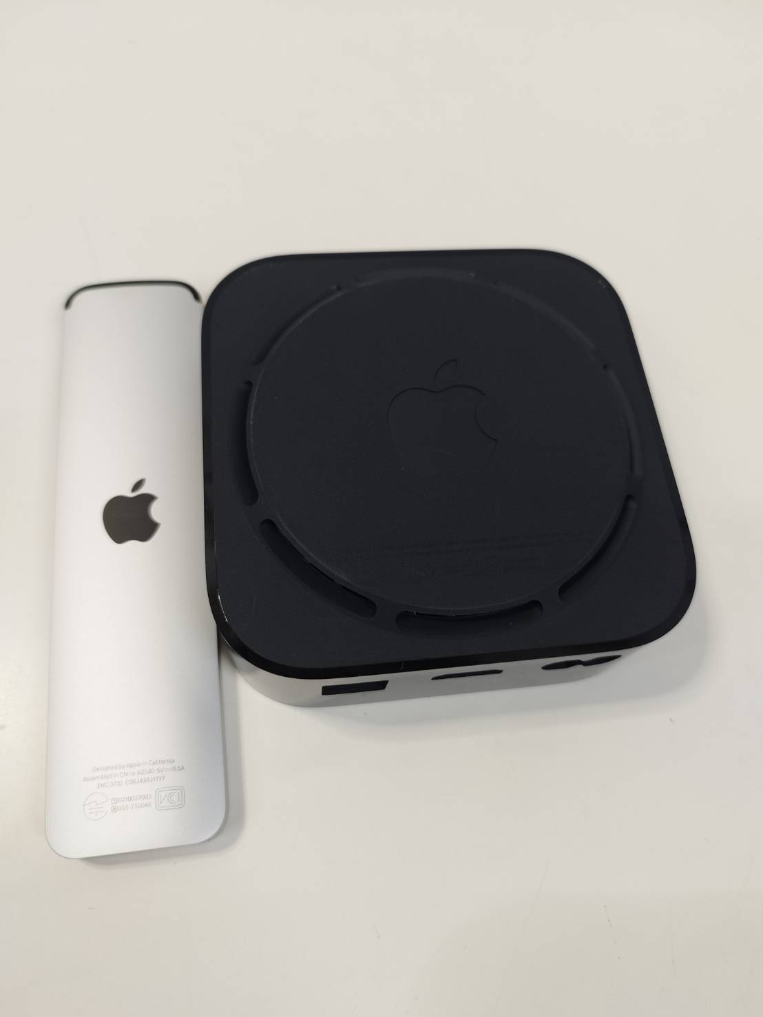 AppleTV 4K 第2世代 32GB MXGY2J/A (A2169) Apple TV 4K 32GB MXGY2J/A 第二世代 Apple TV 4K 32GB/A2169〈MXGY2J/A〉