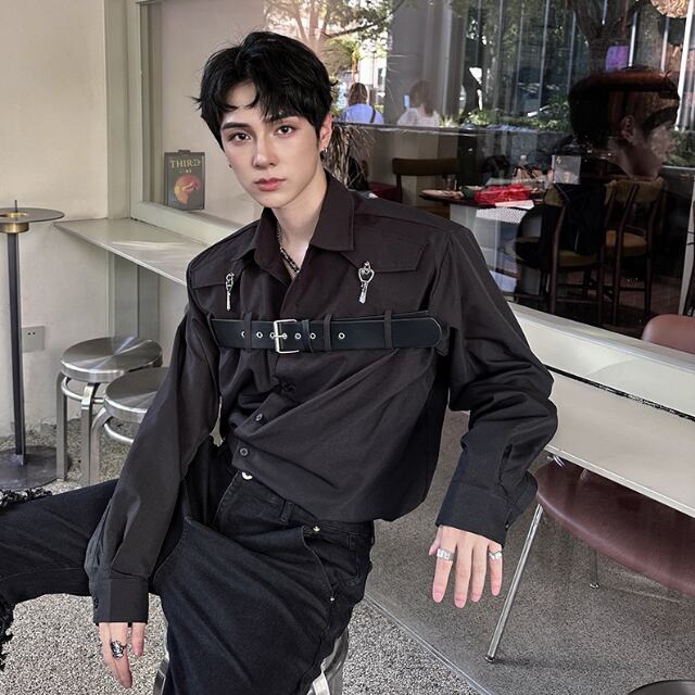 予約販売】シャツ 長袖 無地 レザーベルト 黒 ブラック 個性的