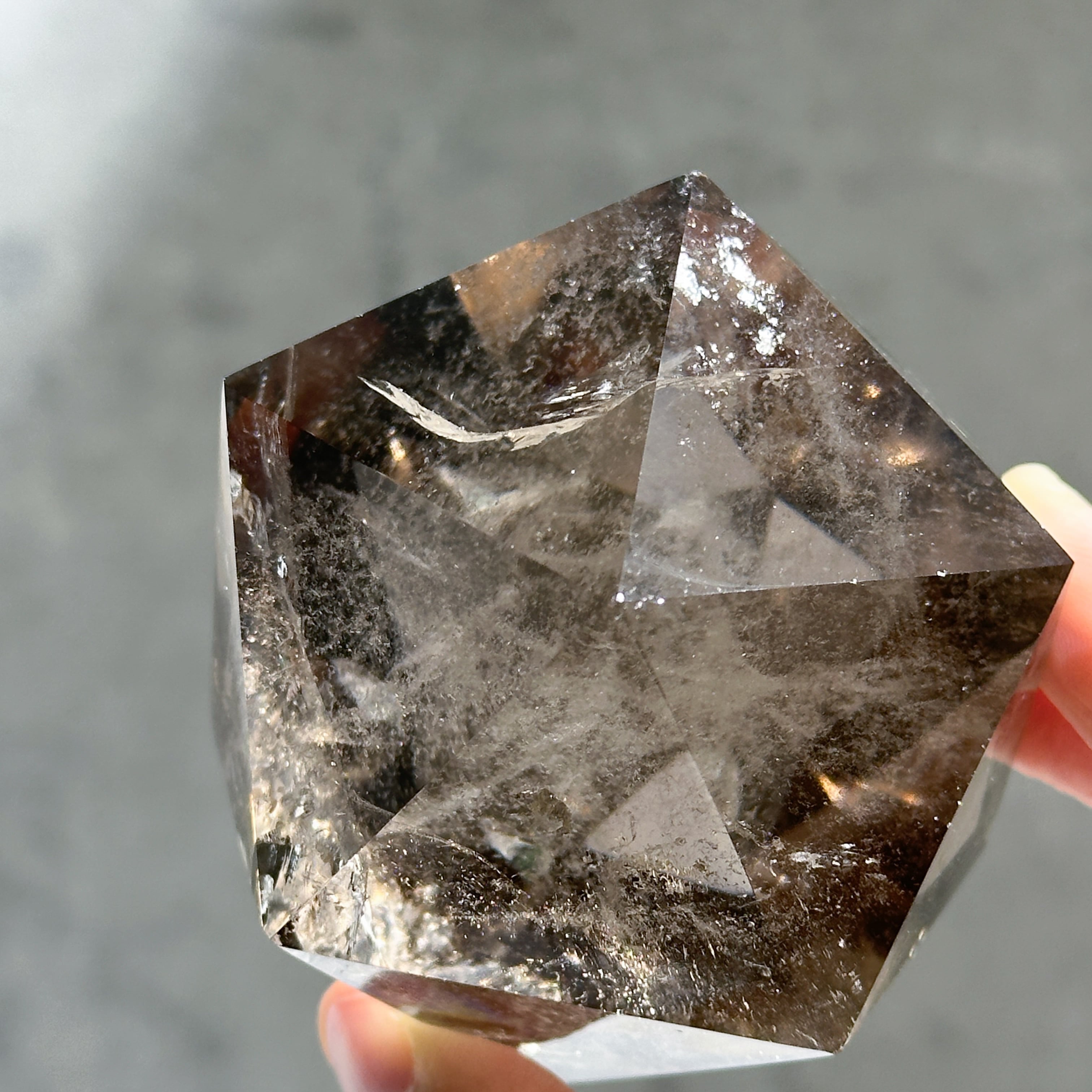 ミナスジェライス産スモーキークォーツ 正二十面体41◇ Smoky Quartz