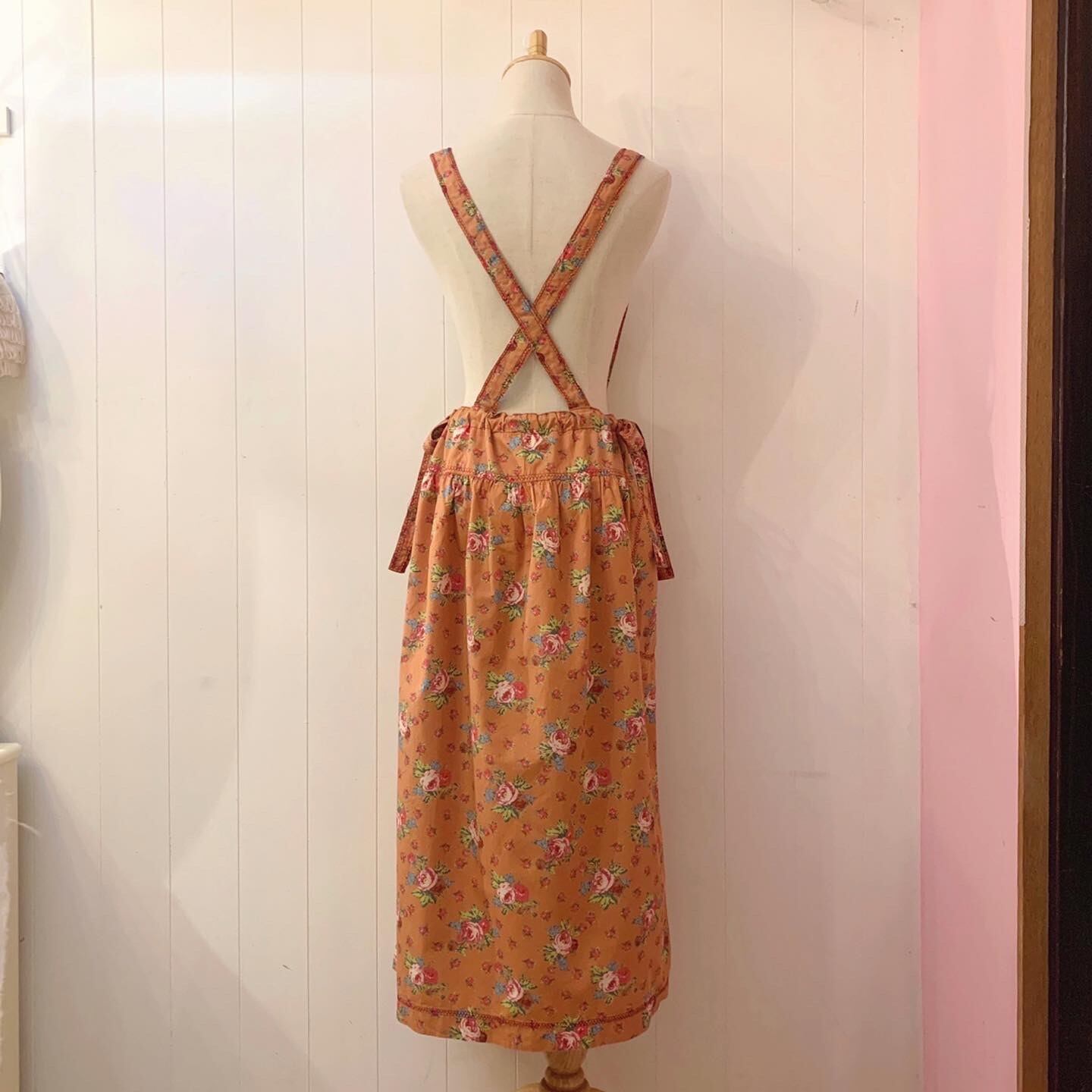/ orange rose cotton strap skirt
