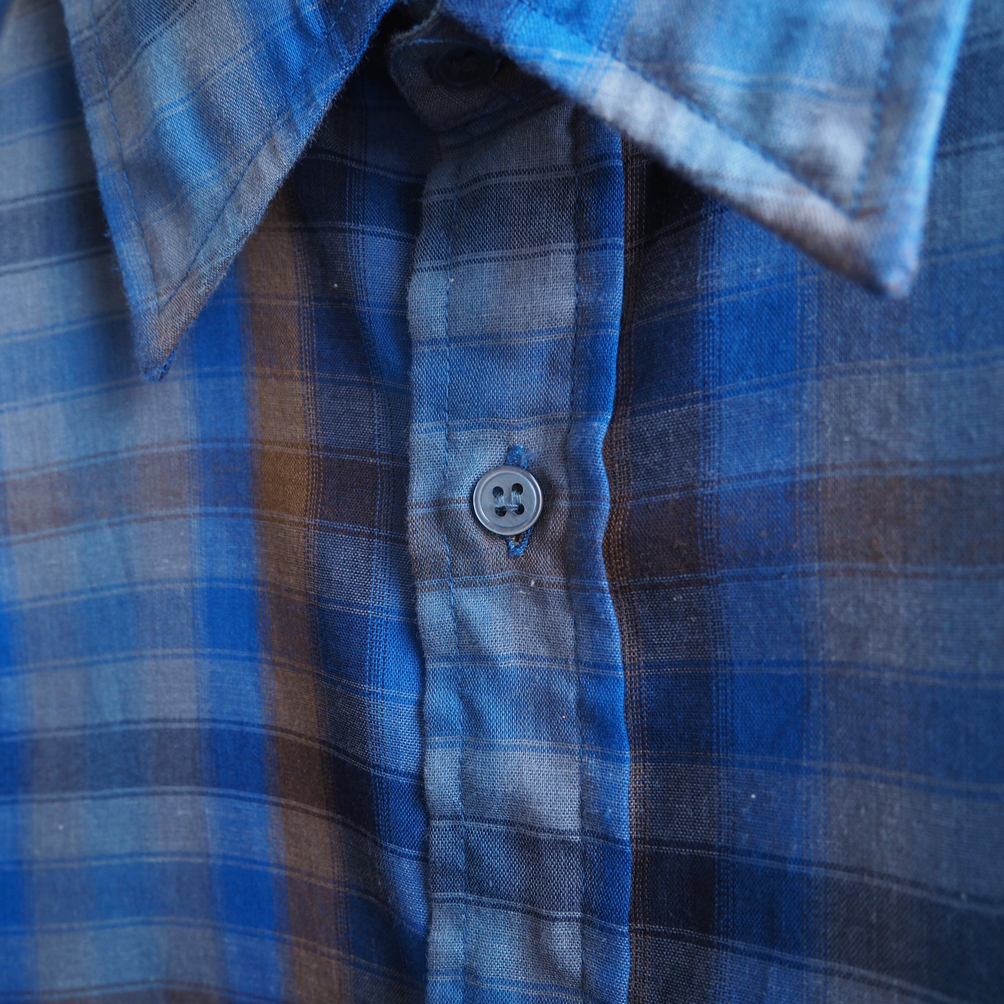 1990s Beautiful gradation Blue color Design vintage loose check shirt