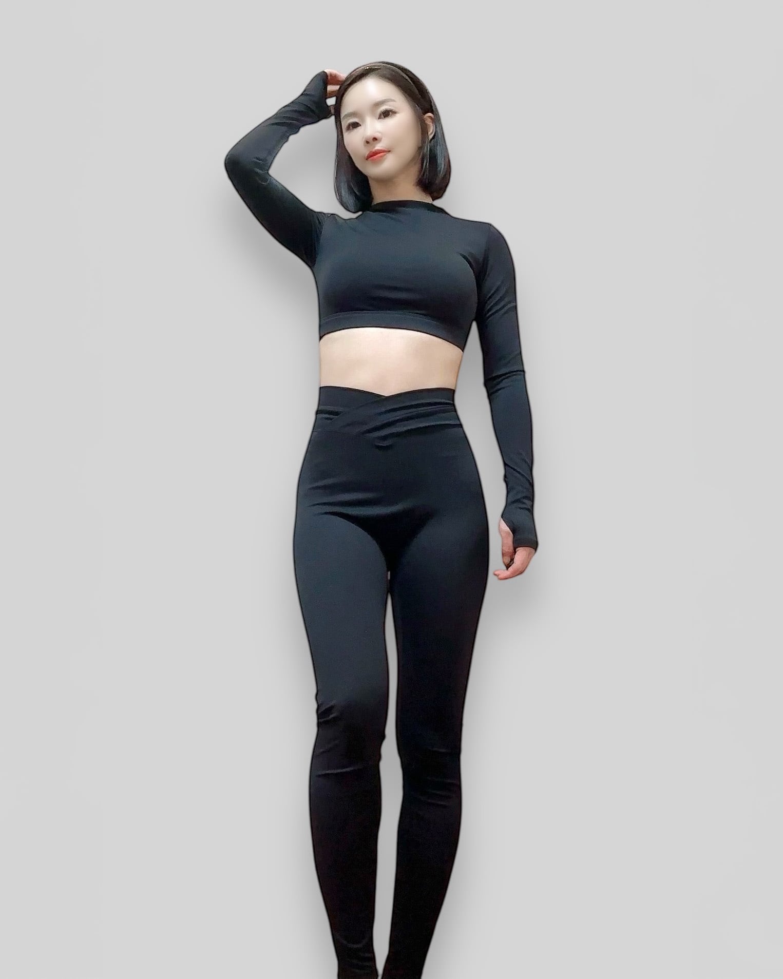 背中見え長袖トップ、フロントYラインハイウェストレギンスSET | mau