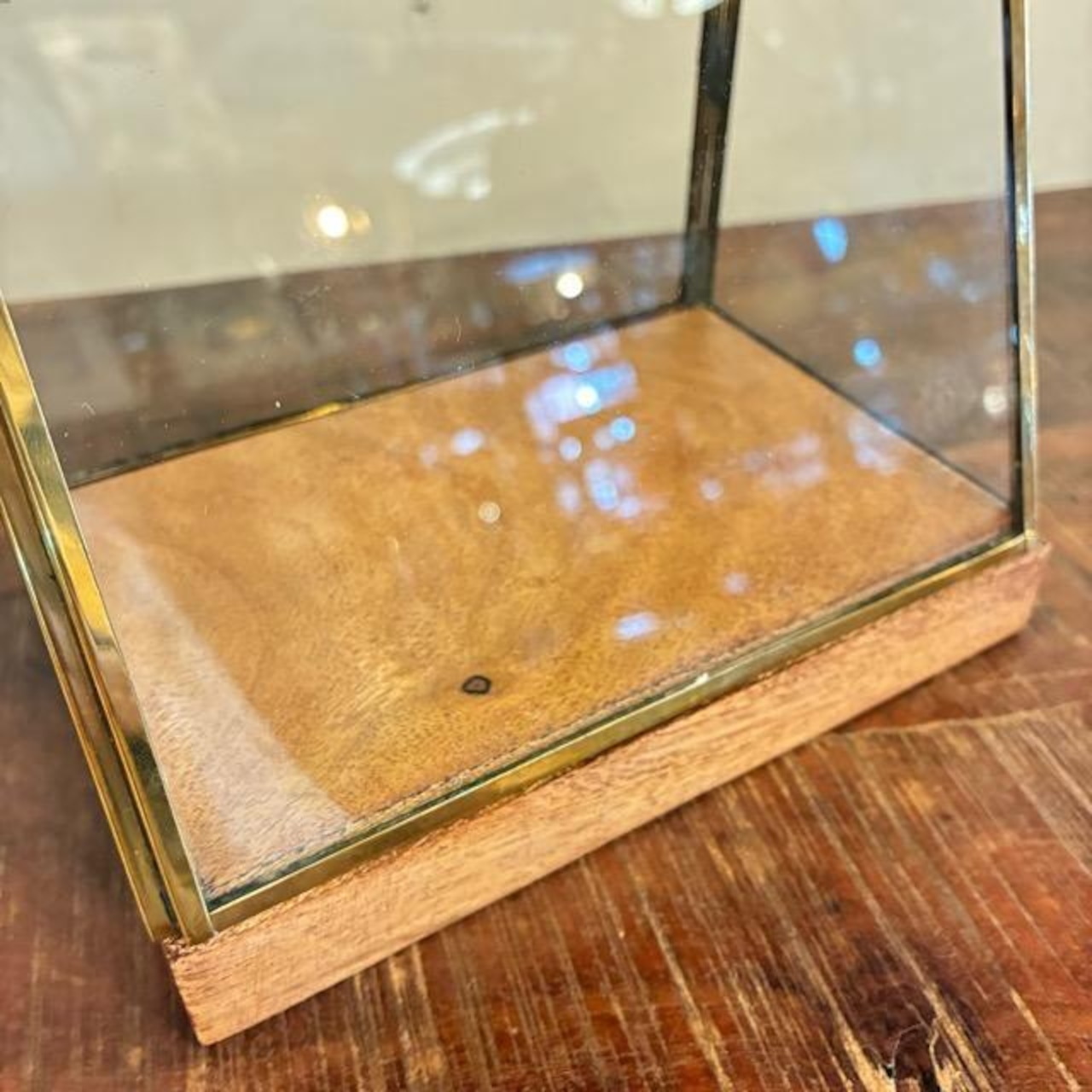 インド　アカシアウッド＆ブラスガラスショーケース　Sサイズ　アクセサリーケース 　腕時計　サングラス　アクセサリー　ディスプレイケース　真鍮　アルテン