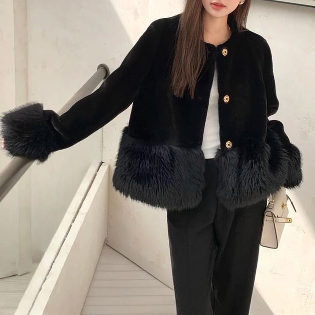 フェイクファートリムショートコート　A3322