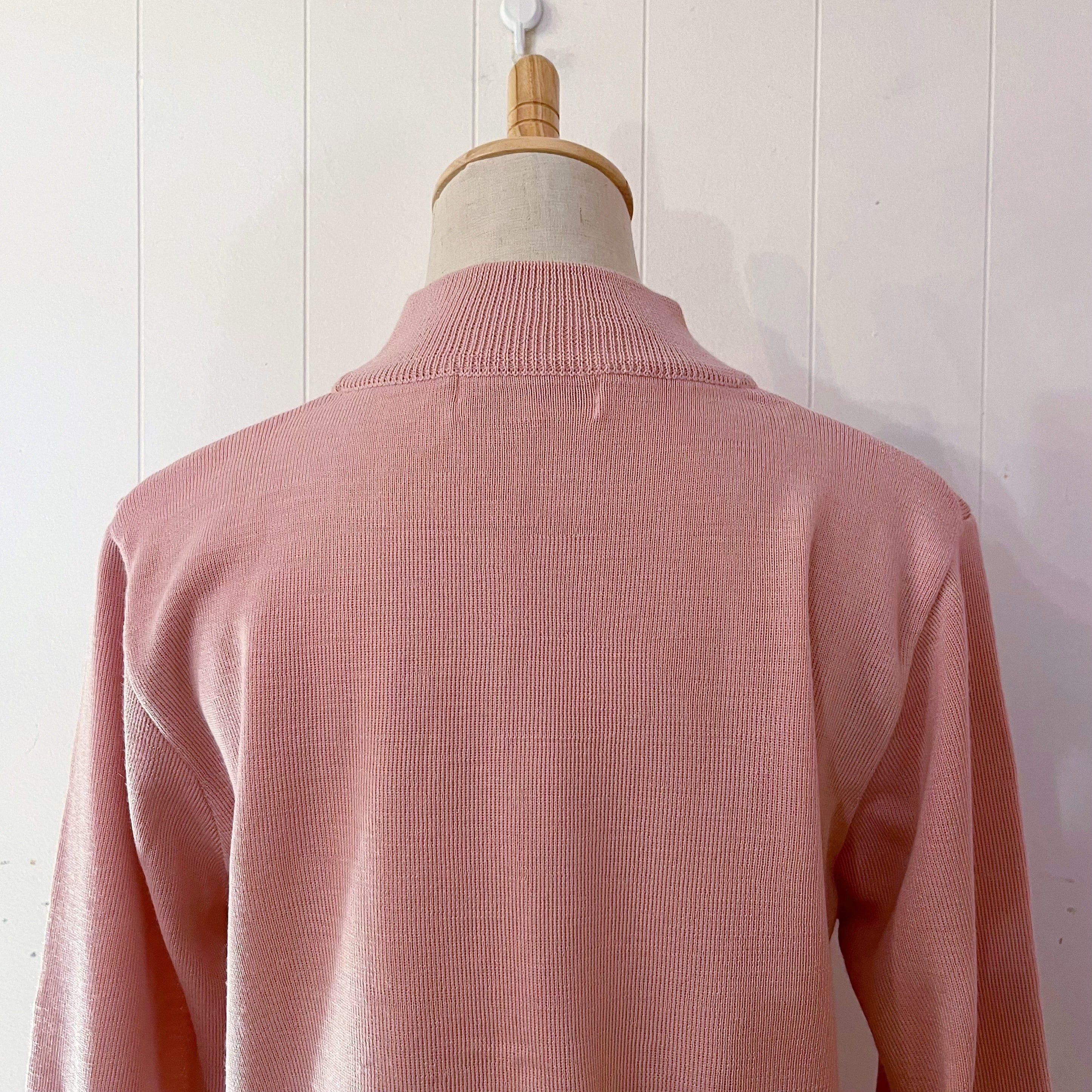 bear applique pink knit sweater