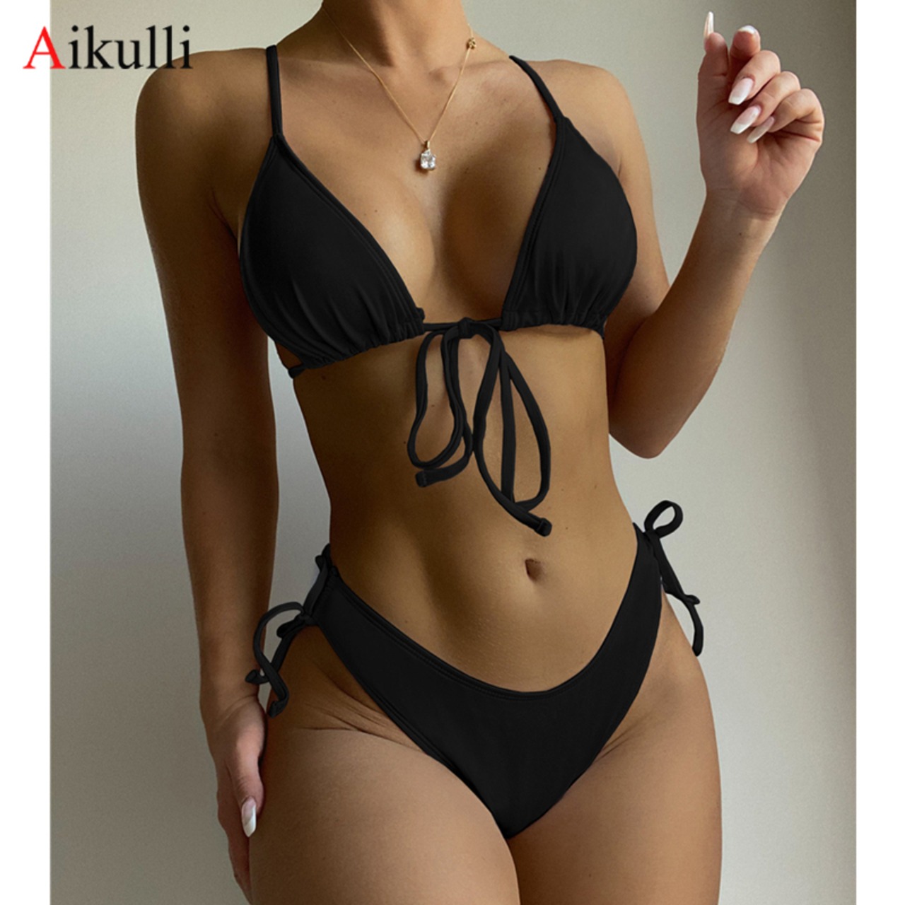 FR2-ビキニ水着-黒-新品未使用-ポーチ付☆2024夏 （ALEXIA STAM 