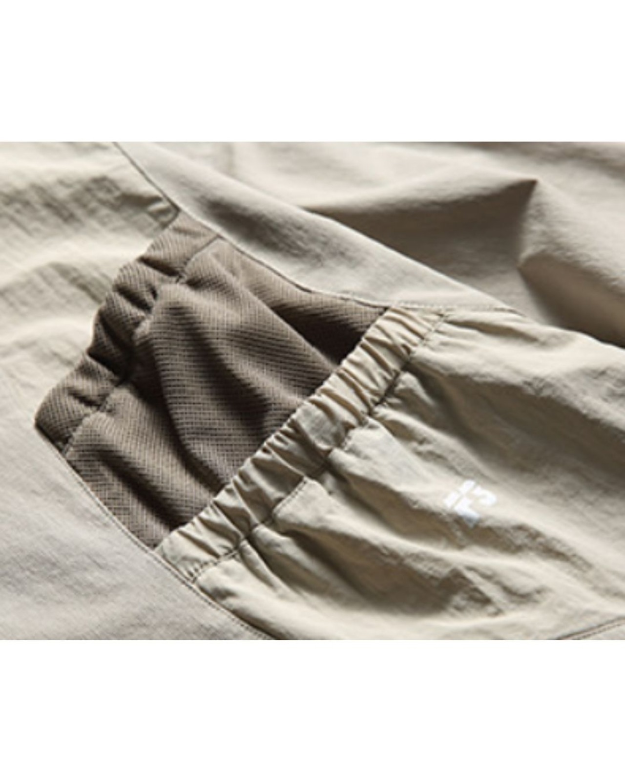 切り替えデザインマルチポケット長袖Tシャツ　S0697