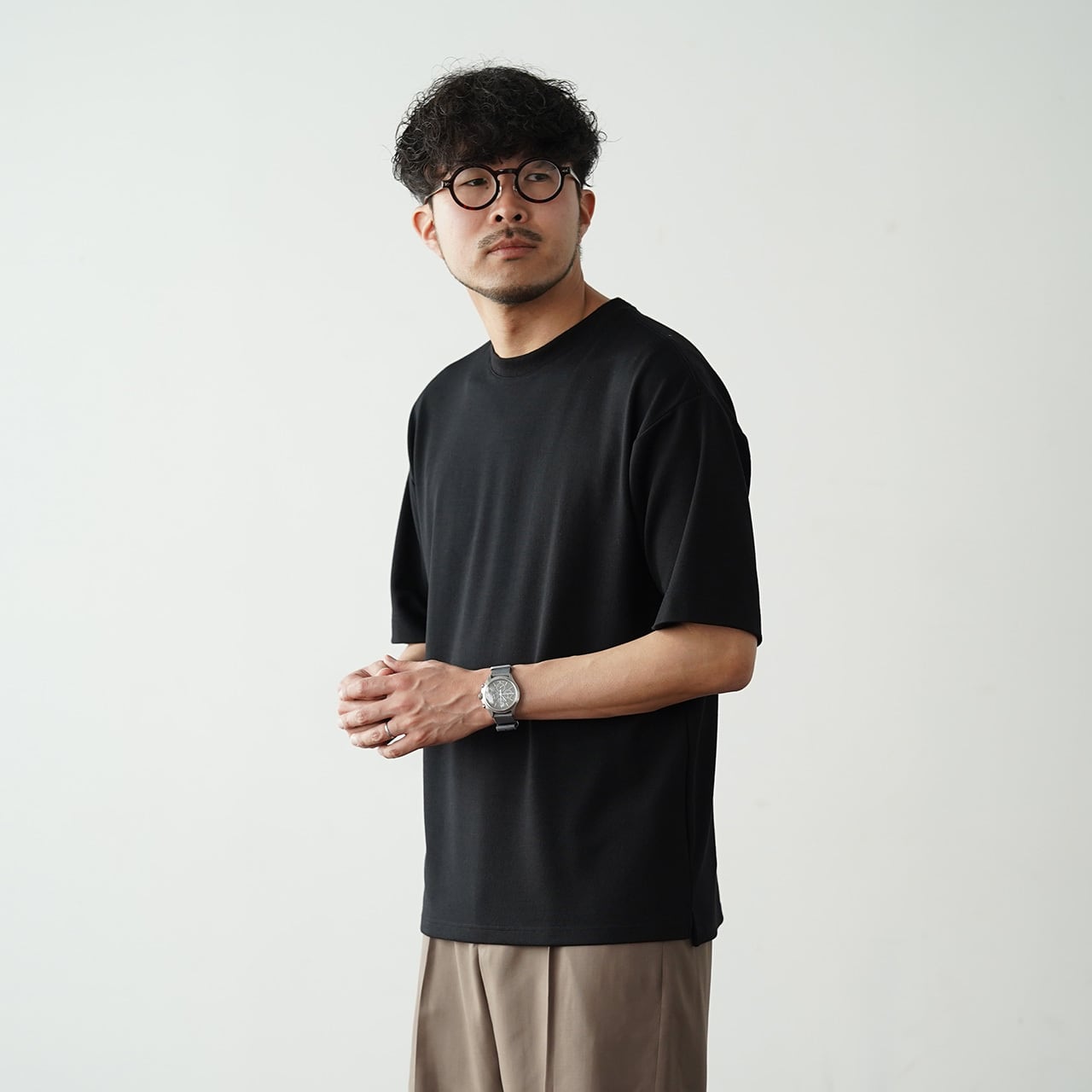 天竺編み】重厚感漂うのに美しく揺れる、大人の品格を纏う『尾州ウール