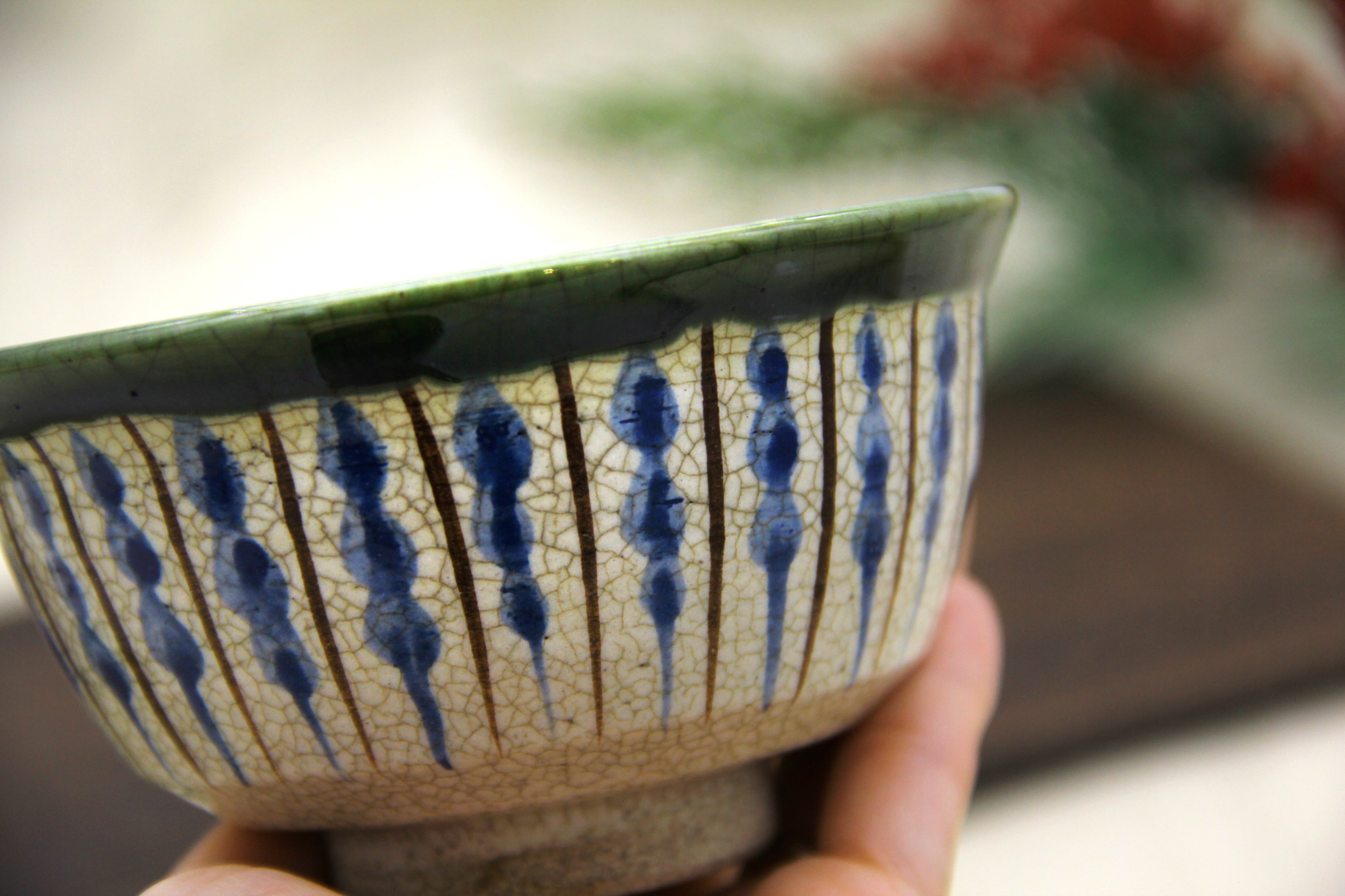 赤津陶芸 織部掛十草飯碗〈赤／青 Set〉 | 瀬戸蔵セラミックプラザ