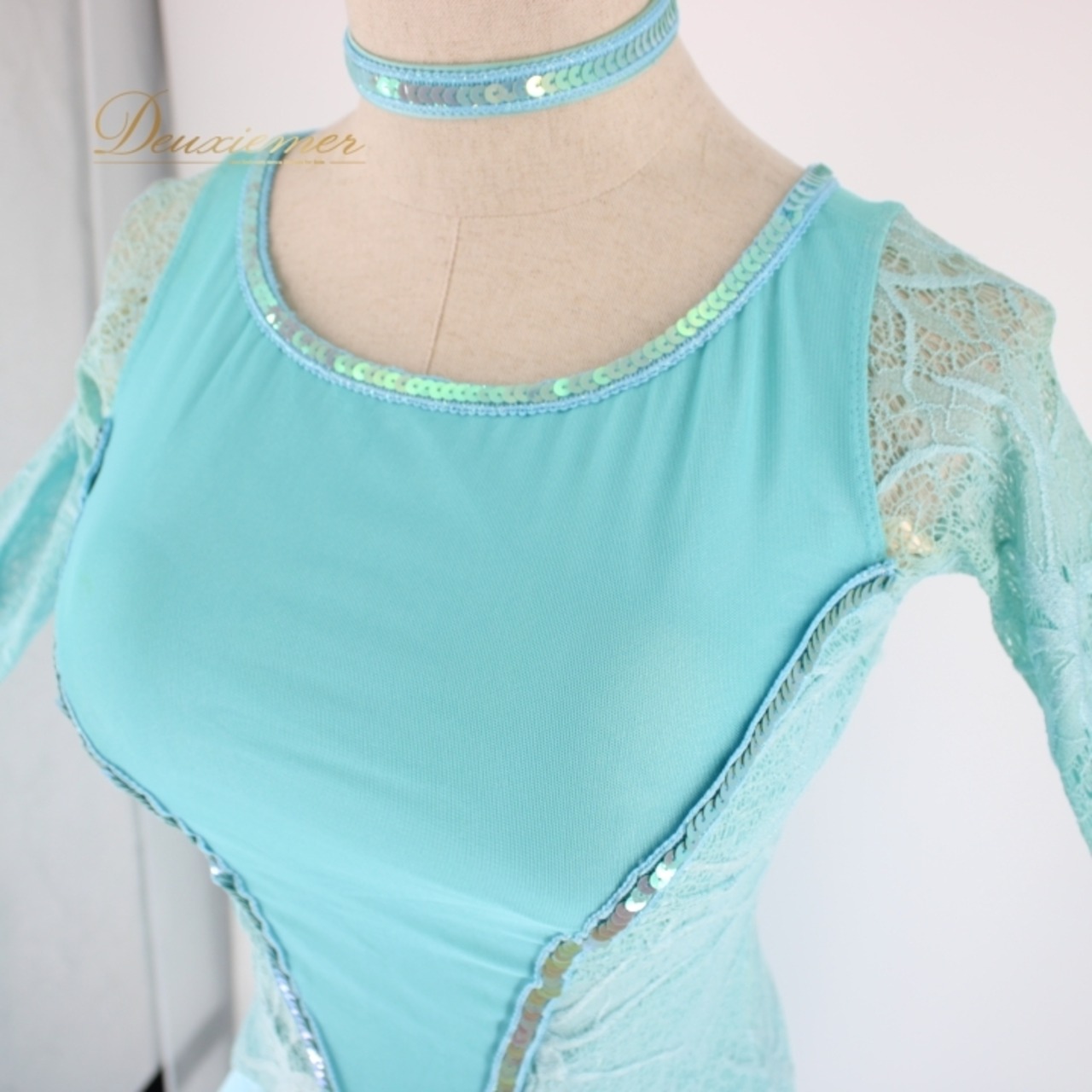 社交ダンス 衣装 スタンダード ドレス ワンピース パーティ衣装 オールシーズン in the MOOD インザムード 水色 ライトブルー系 チョーカー レース スパンコール ライトブルー かわいい 女性用 フロート付き おしゃれ 軽量 日本製 季節問わず ダンス衣装 謝恩会 パフォーマンス フォーマルイベント ステージ衣装 競技用 ルンバ タンゴ 社交ダンスドレス 伸縮性あり 高品質 安心の日本製