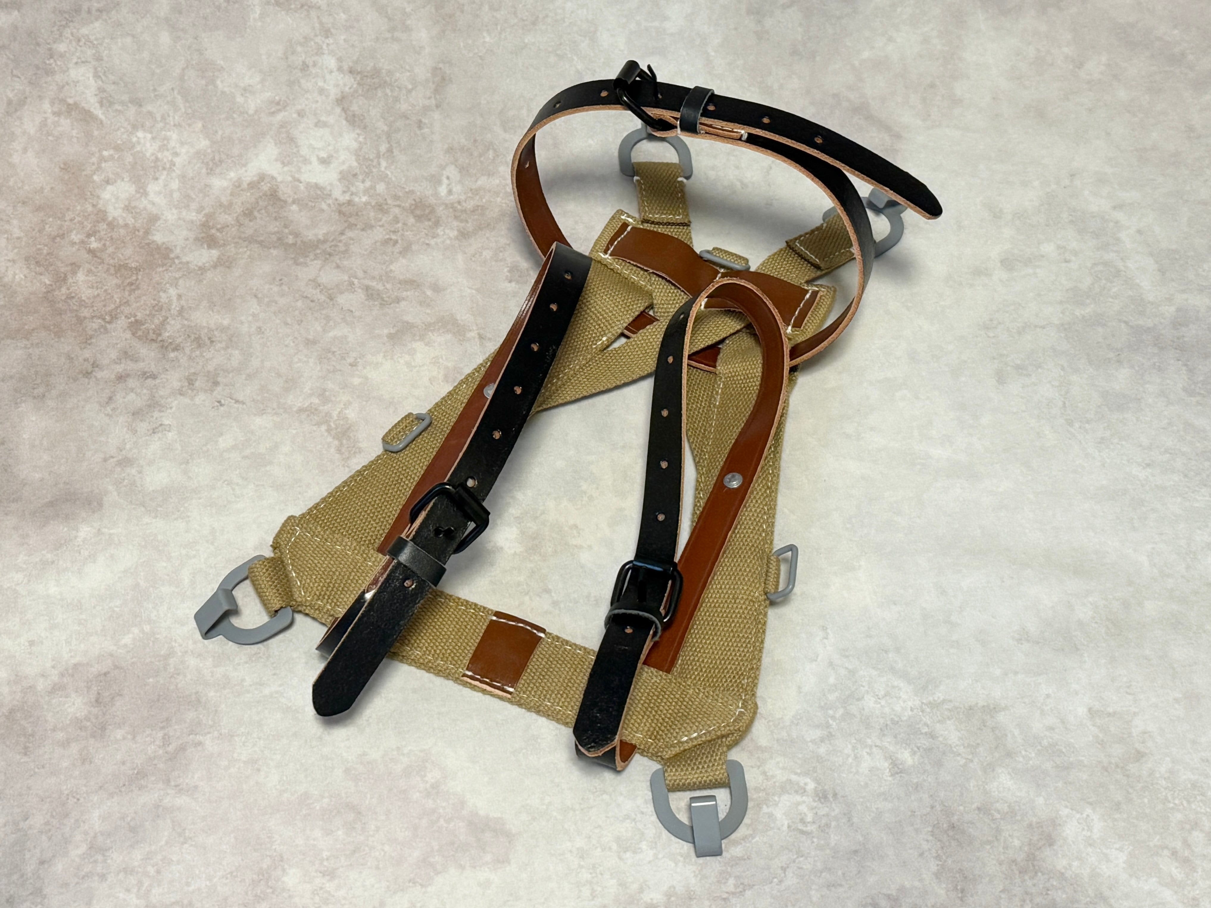 USED】東ドイツ軍 兵用ベルト | アイヘンバウム ミリタリア｜WWII