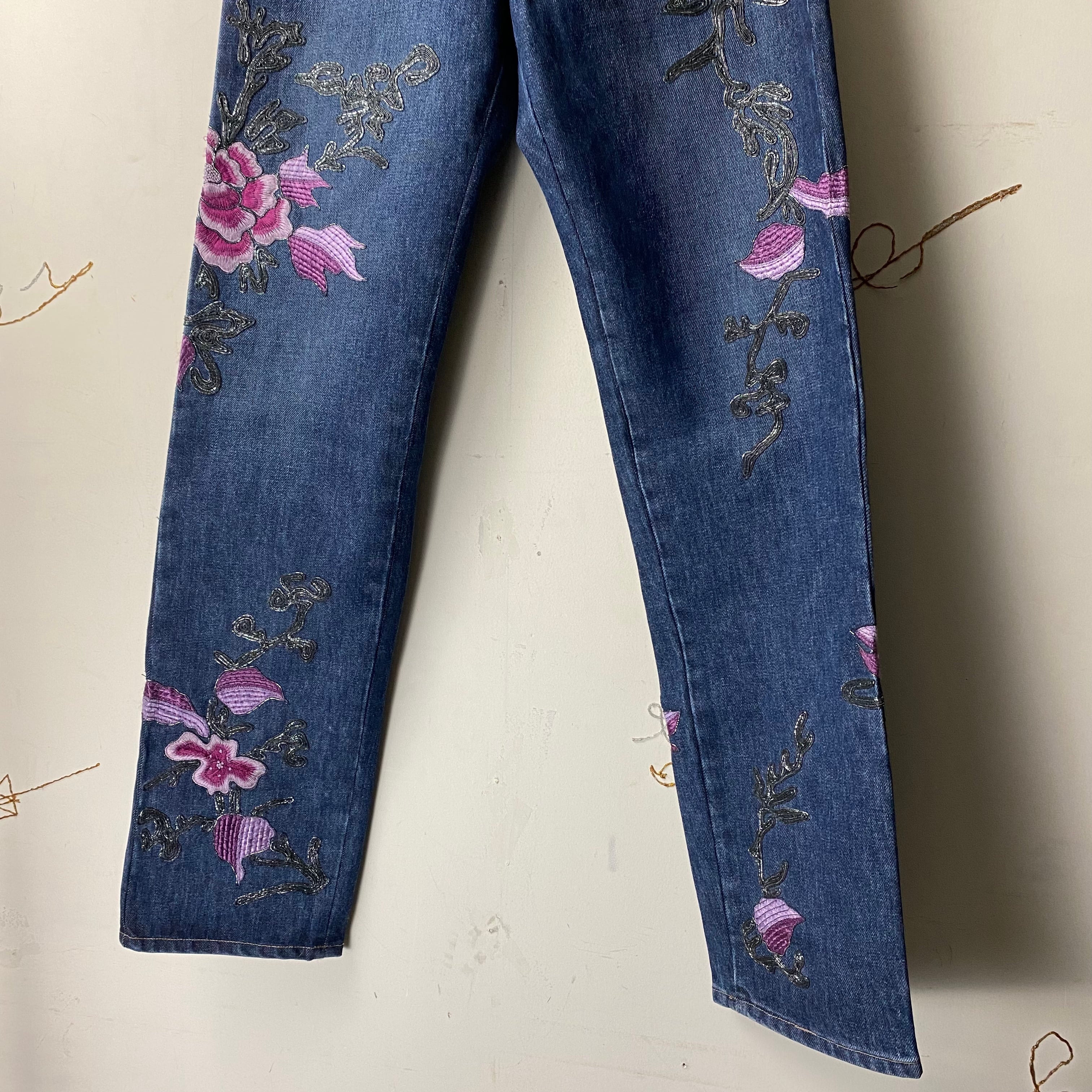 GUCCI by Tom Ford embroidery denim pants | NOIR ONLINE