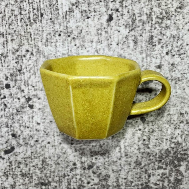 デミタスカップ　からし色