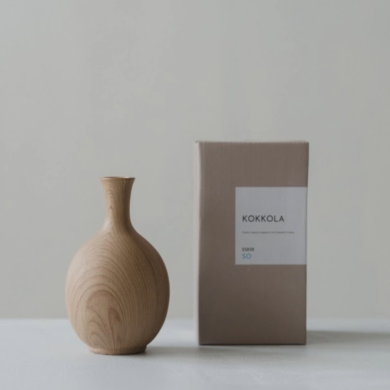 Life style KOKKOLA 木の表情を纏った陶器の美 SO