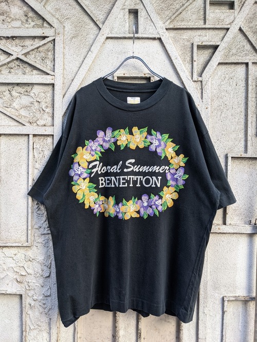 "BENETTON" flower print tee / made in ITALY