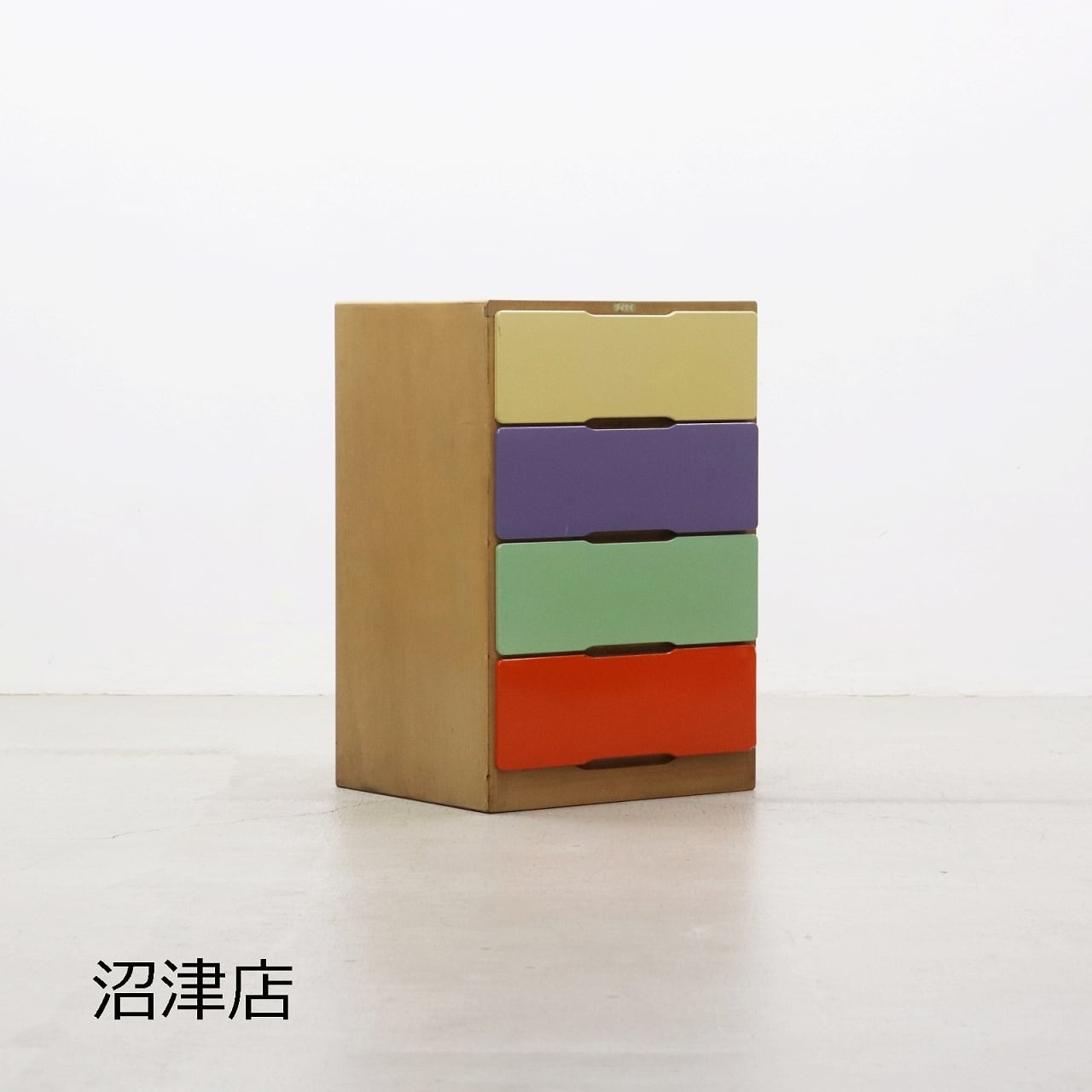 【沼津店】 レトロ ポップ カラフル チェスト 箪笥 たんす 収納 仕分け 引き出し クローゼット 昭和 PKT25144