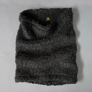 italianwoolboa neckwarmer / darkgrey